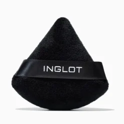 Triangular Makeup Applicator